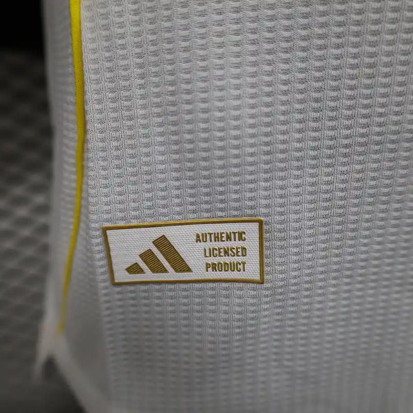 Buy Real Madrid Home 2025-26 Player version jersey image 2