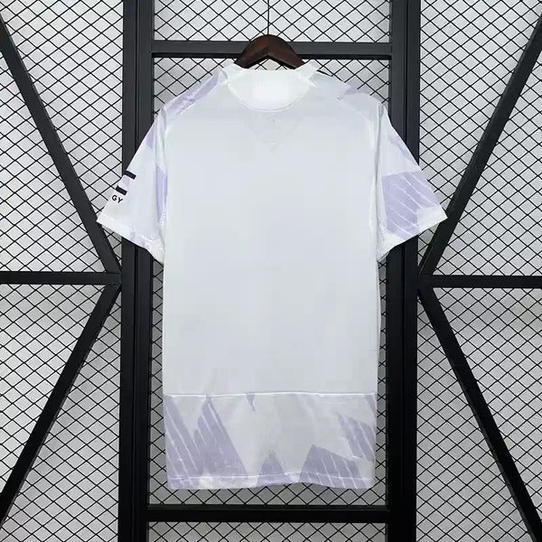 Buy Manchester United Home 2025-26 jersey Customizable image 2
