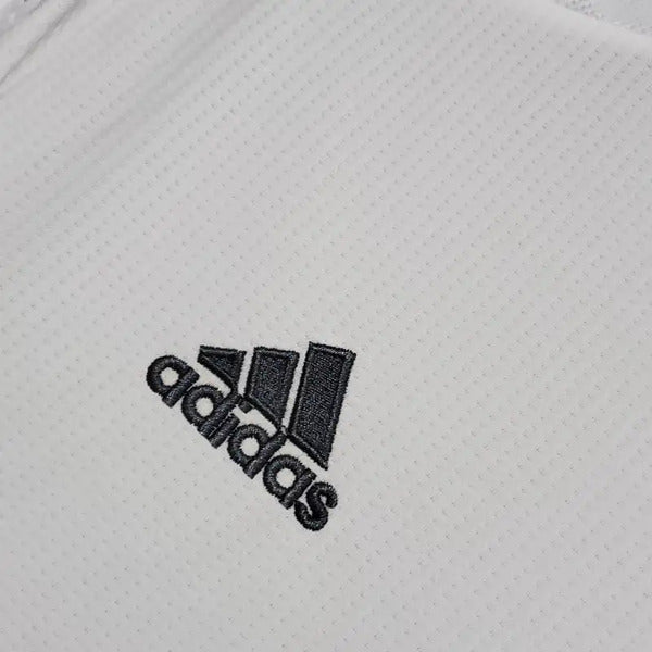 Real Madrid home 2015-16 Retor jersey image 1
