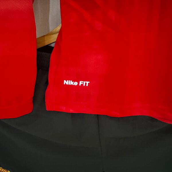 Buy Manchester United Home 2008 Full Sleeves Retro Jersey Set image 4