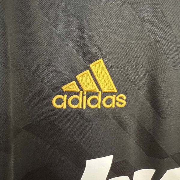 buy Real Madrid Away 2011-12 Retro Full Sleeves Jersey image 2