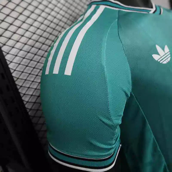 Buy Liverpool Third Jersey 2025-26 Player Version image 3