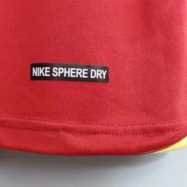 Buy Manchester United Home 2006-07 Retro jersey Online India image 2