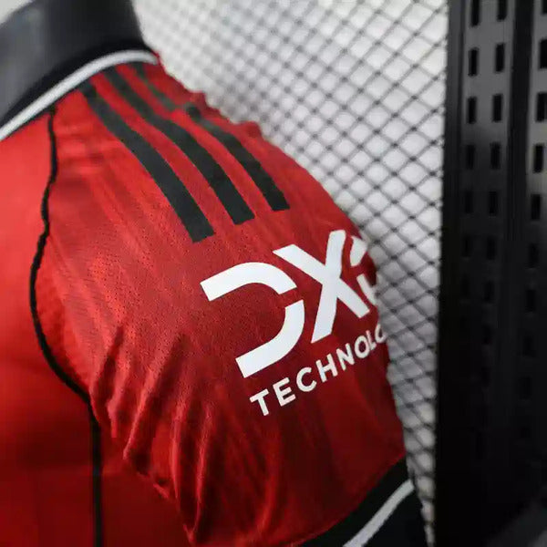 Buy Manchester United Home 2025-26 player version jersey image 5