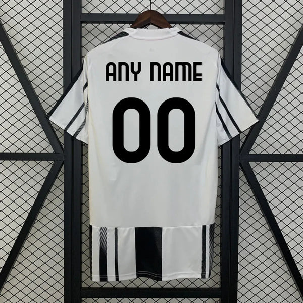 Juventus Home 2025-26 jersey Customizable