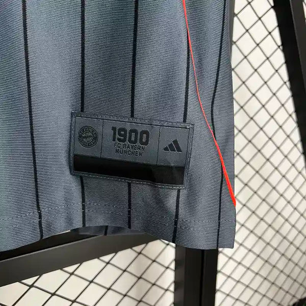 Buy Bayern Munich Baseball Jersey 2025-26 image 2