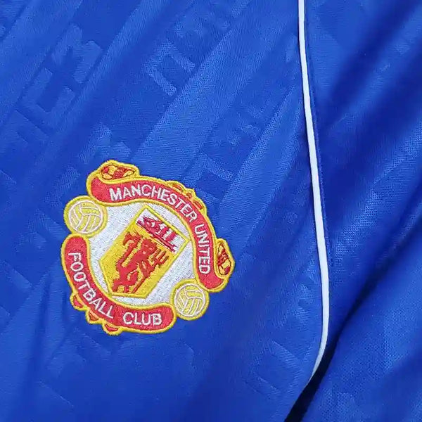 Manchester United Away 988-90 Retro image 2