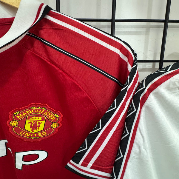 Manchester United Home 1998 Retro Set image 3