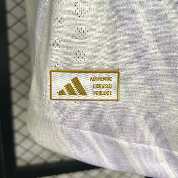 Buy Manchester United Away 2025-26 player version jersey image 2