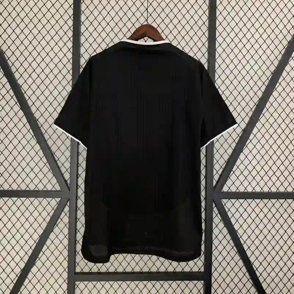 Buy Manchester United Retro 2003-04 Away Jersey image 1