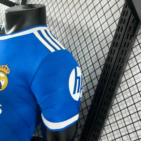 Buy Real Madrid Third 2025-26 Player version jersey image 3