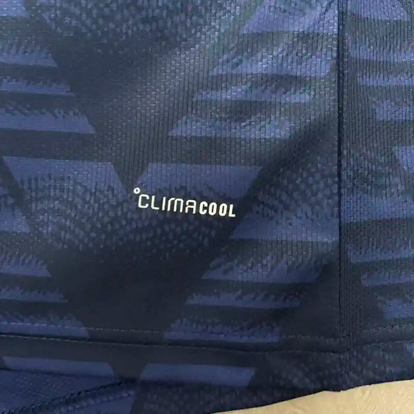 Arsn Away 26-27 jersey