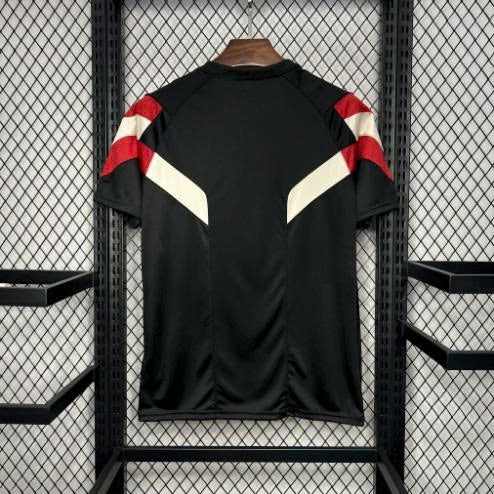 Buy Manchester United Black Training 2024-25jersey image 1