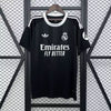 Real madrid Goalkeeper 2025-2026 jersey image 0