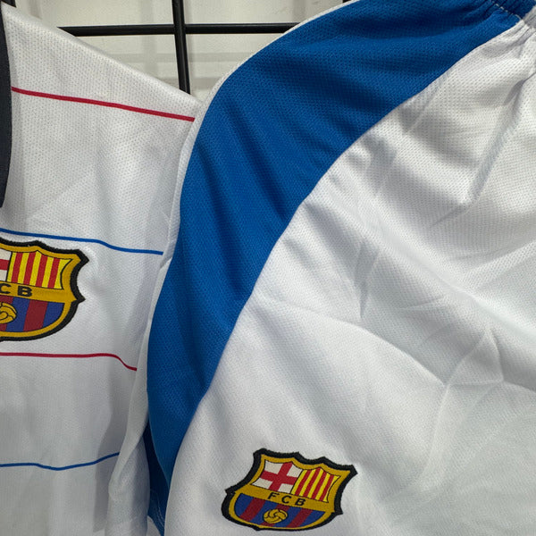 Buy Barcelona Away 2003-04 Retro Set image 2