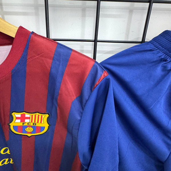 Buy Barcelona Home 2017-18 Retro Set image 2