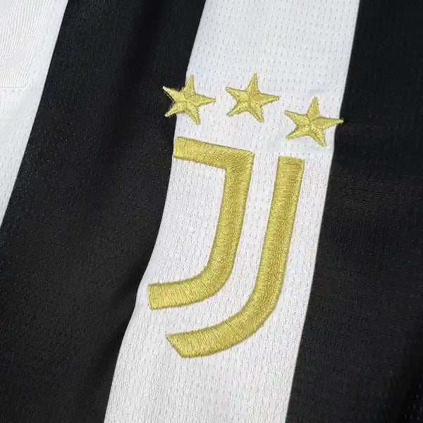 Juventus Home 26-27 jersey