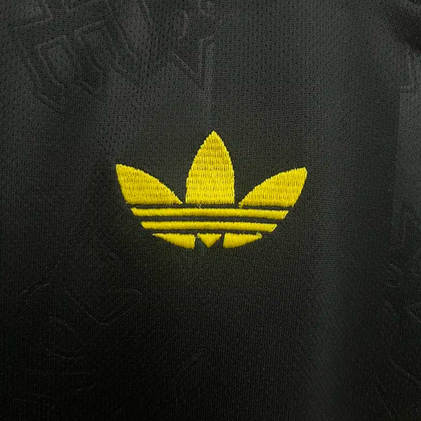 Buy Manchester United Third 2025-26 Jersey image 2