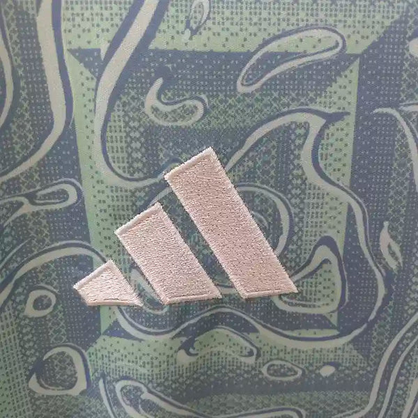 Buy Juventus Away 2025-26 jersey image 4