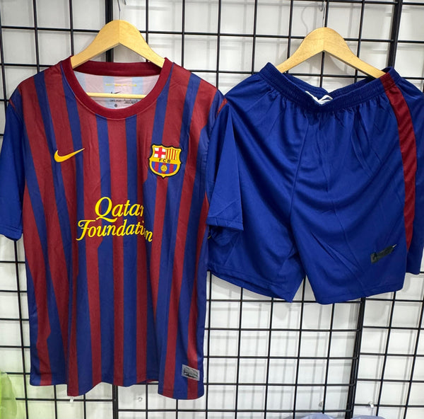 Buy Barcelona Home 2017-18 Retro Set image 0