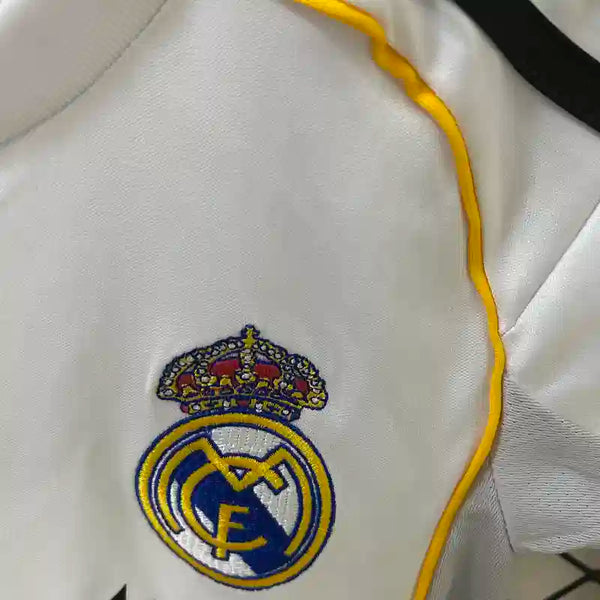 Buy Real Madrid Home 2025-26 Kids jersey set image 3