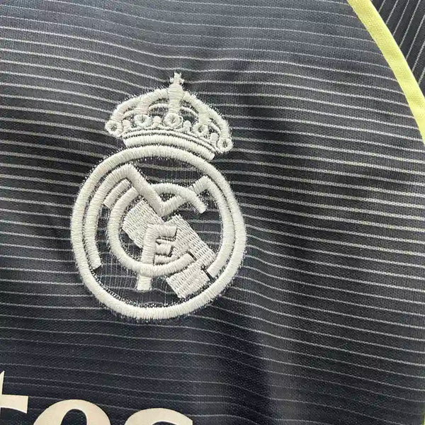 Buy Real Madrid Away 2025-26 Kids jersey set image 1
